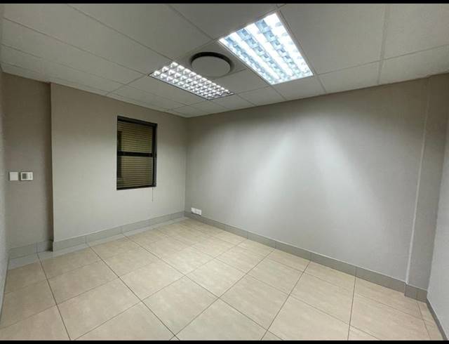 BUSINESS PROPERTY TO RENT IN MIDSTREAM ESTATE